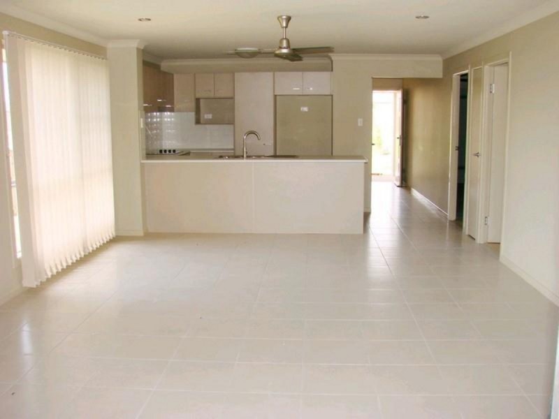 44 John Oxley Drive, Gracemere QLD 4702